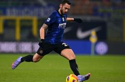 乐鱼体育官网-清晨AC米兰篮板制胜：足总杯节点到来，话题不断，阵容厚度经受考验-乐鱼体育官网