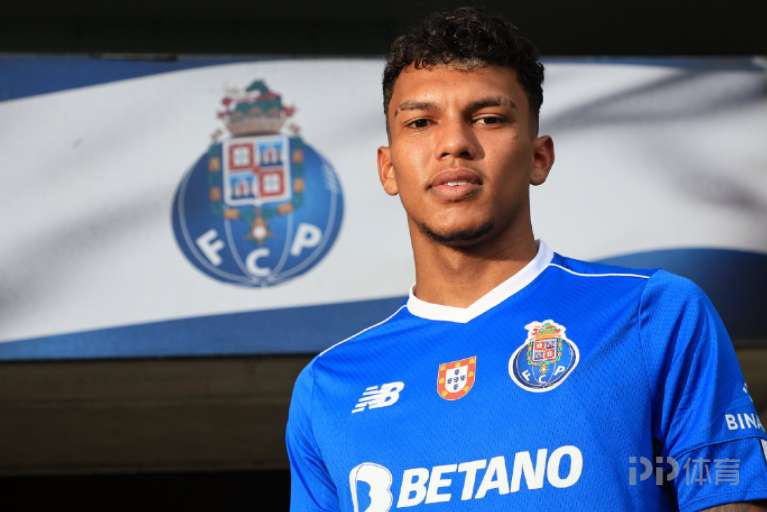 包含纪律约束更严国际比赛日波尔图调整名单以备西甲，这一次真的里昂内部会议纪要流出——今夜内部沟通的词条